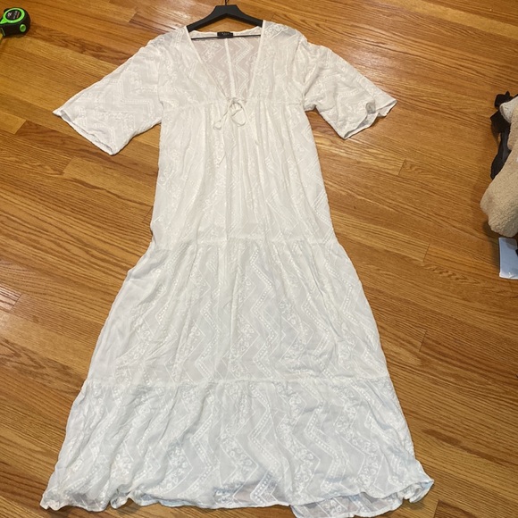 New Vici Olivaceous Boho Festival Goddess White Dress - Picture 9 of 13